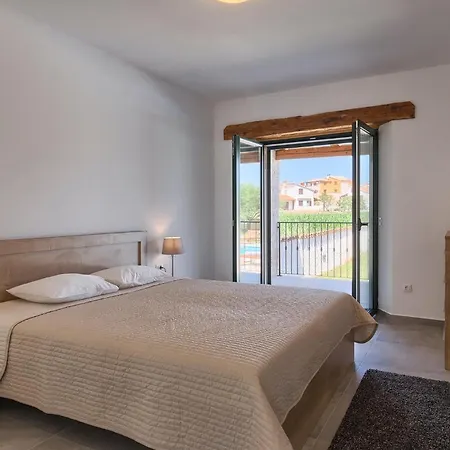 Casa de Férias Pomer *