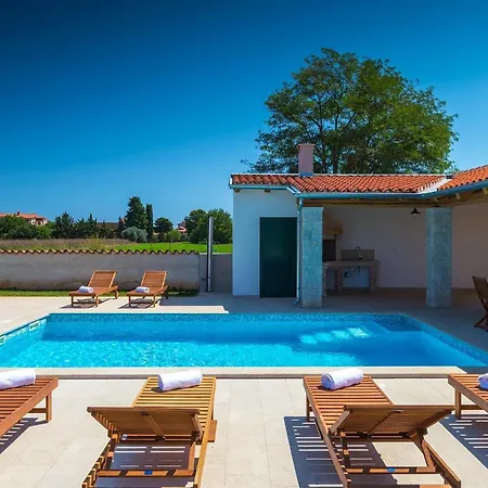 Holiday home Pomer Pula