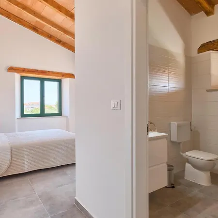 Tatil Evi Pomer